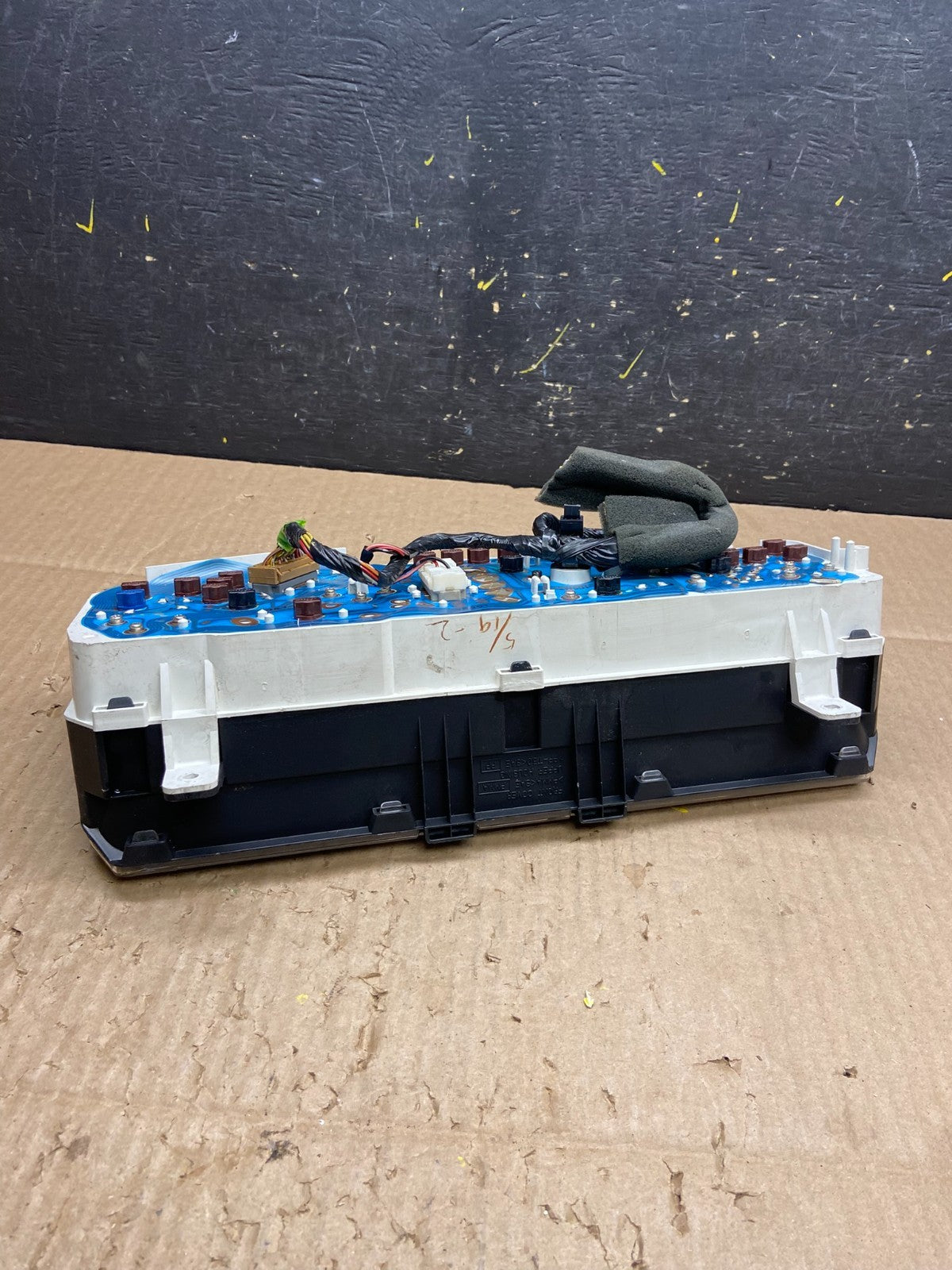 2000 Nissan Pathfinder Speedometer Cluster Gauge OEM AB89706