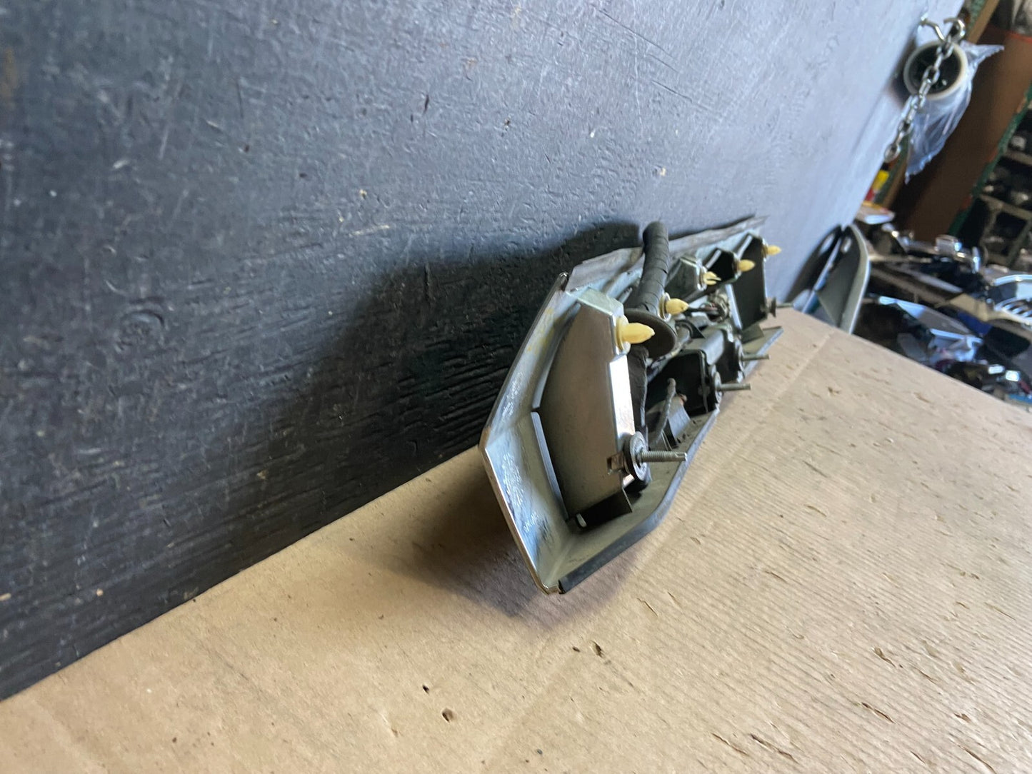 2010-2015 Gmc Terrain Lift Gate Handle Trim Back Up Camera Chrome Panel j71928