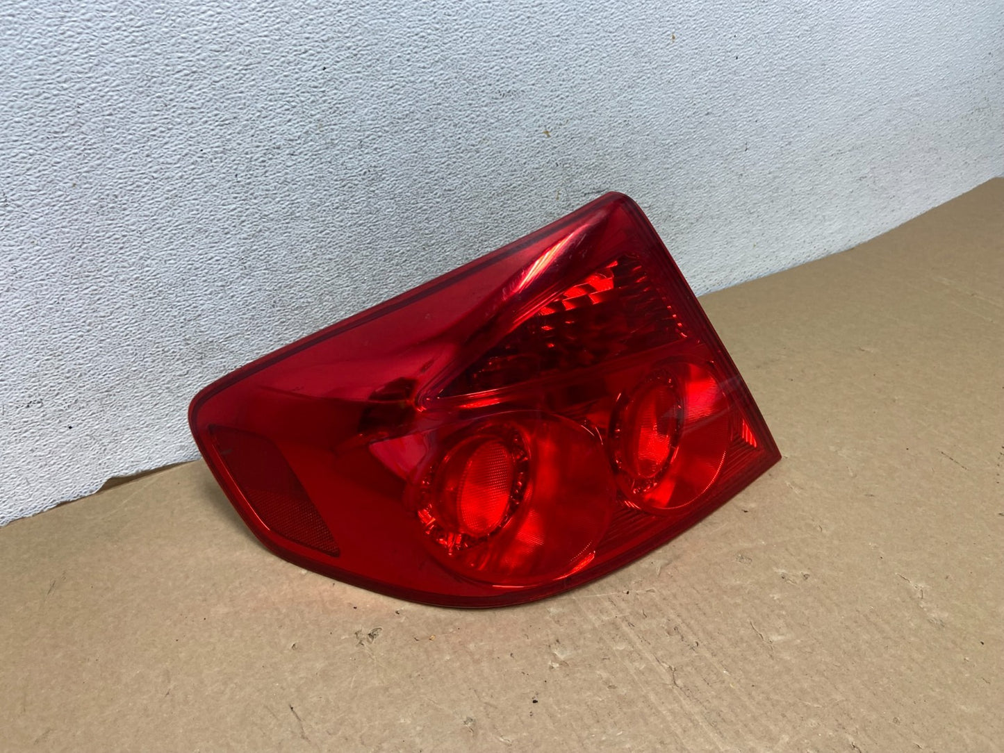 2005 to 2006 Infiniti G35 Left Driver Lh Side Tail Light AF7331 DW2