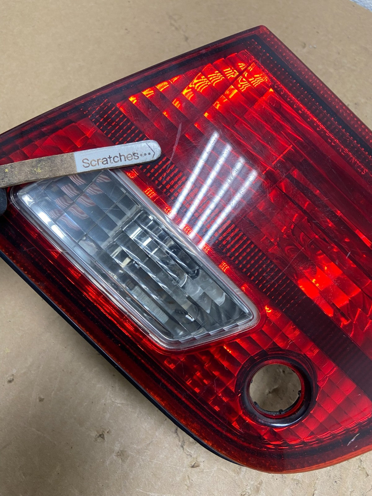 1998-1999 Toyota Avalon Right Passenger RH Side Inner Tail Light AF7945 GD3