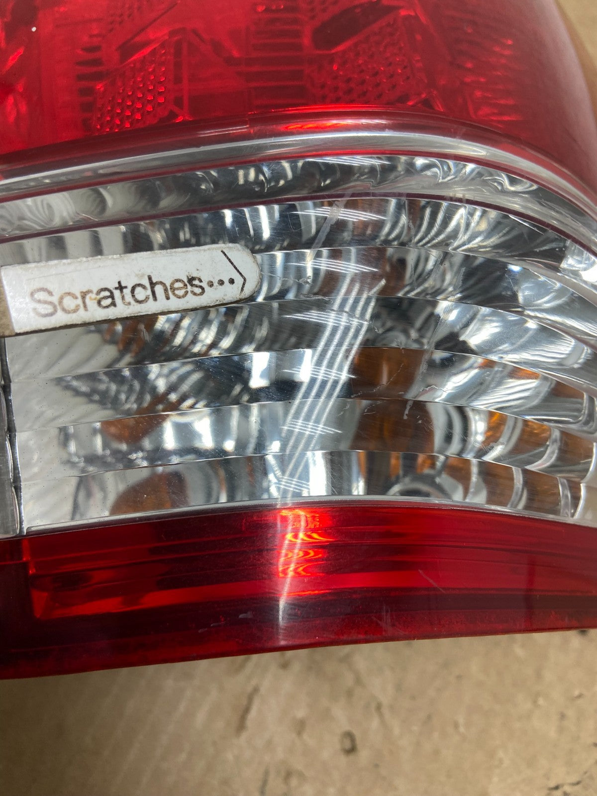 2005 2006 2007 Honda Odyssey Left Driver LH Side Tail Light AF9726 DW3