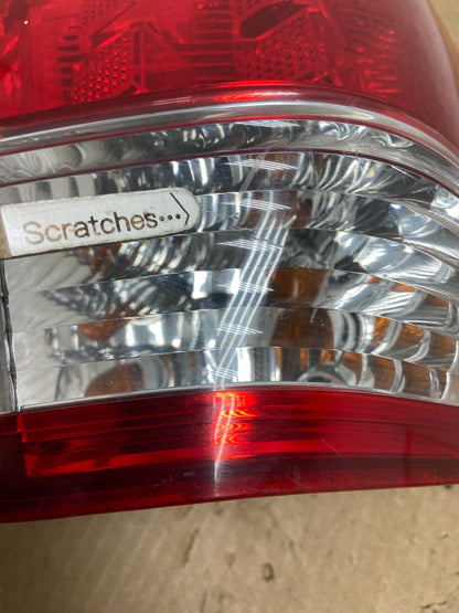 2005 2006 2007 Honda Odyssey Left Driver LH Side Tail Light AF9726 DW3