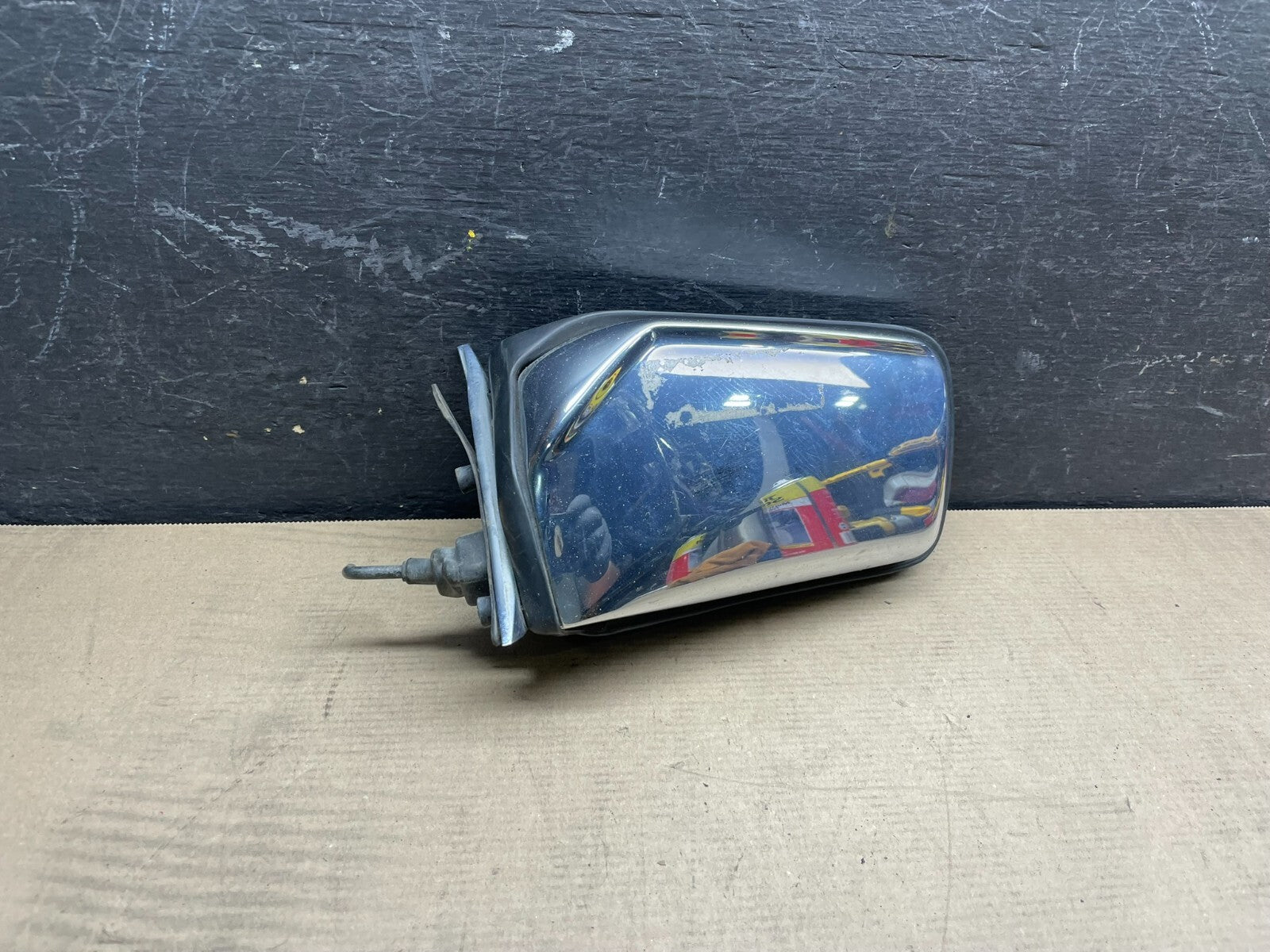 1971 to 1980 Mercedes W116 450 SE SEL Left Driver Lh Side Tail Light N6716 P0