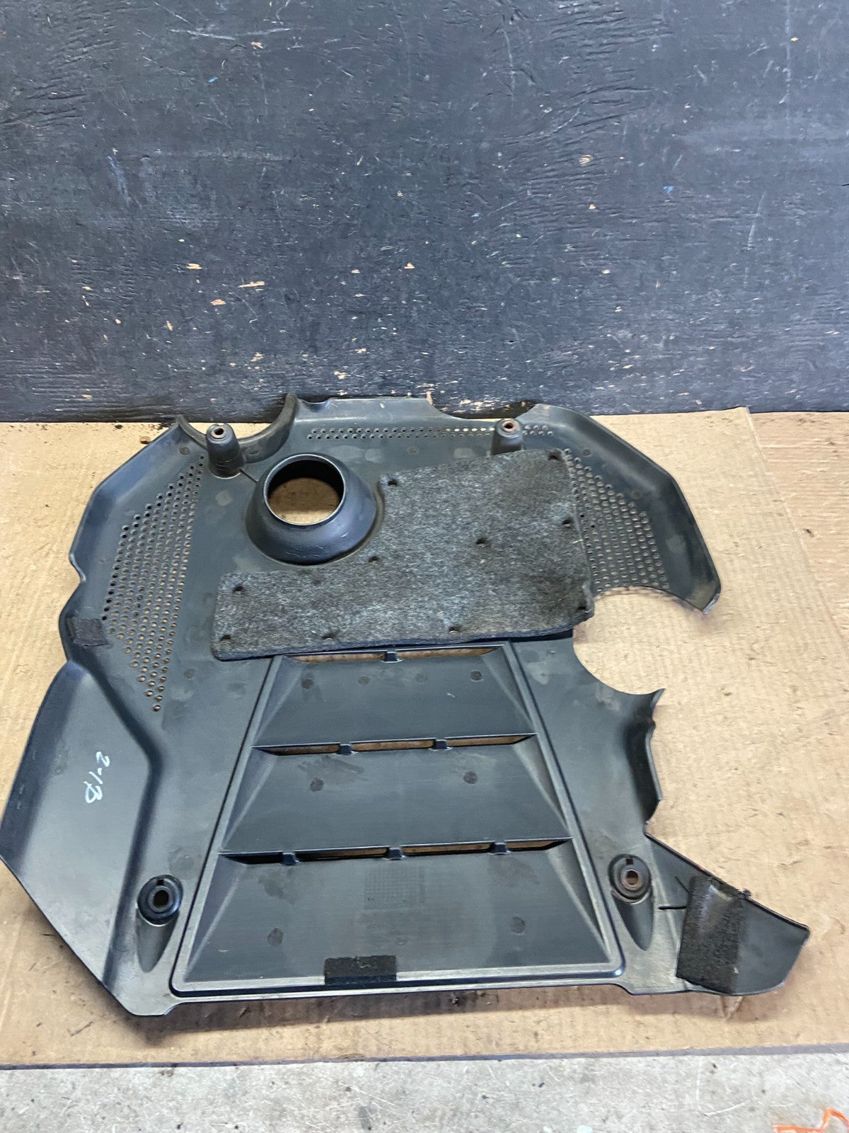 2006 to 2010 Hyundai Azera V6 Engine Motor Shield Cover OEM Q5924  DG4