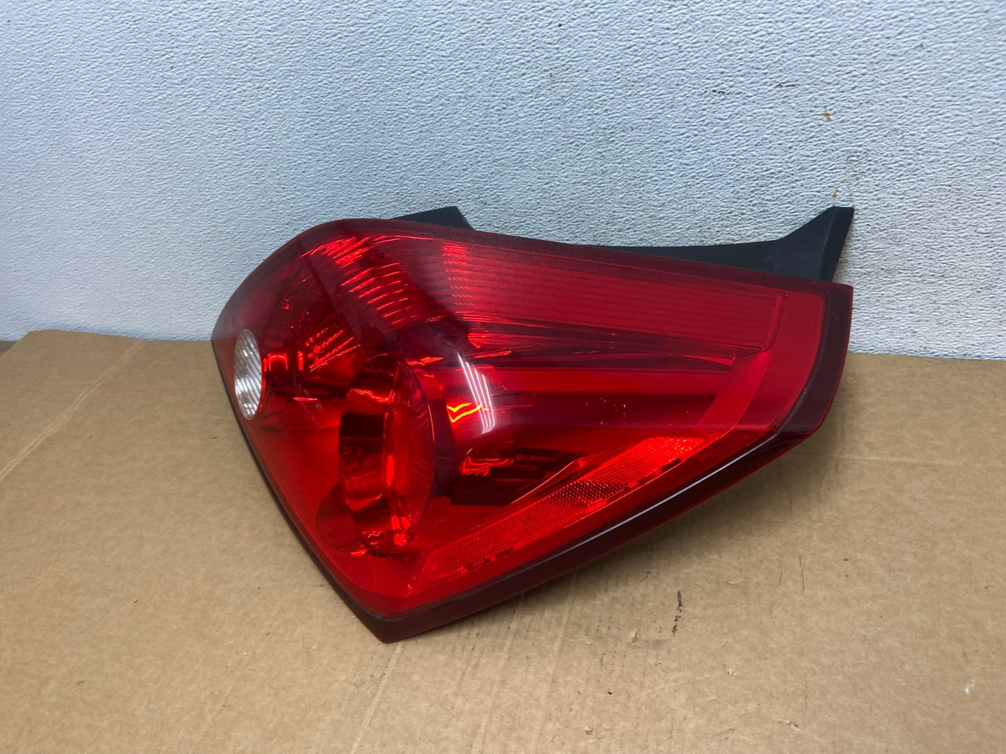 2008 - 2013 Nissan Altima Coupe Right Passenger Side Rh Tail Light AD5427 LK1