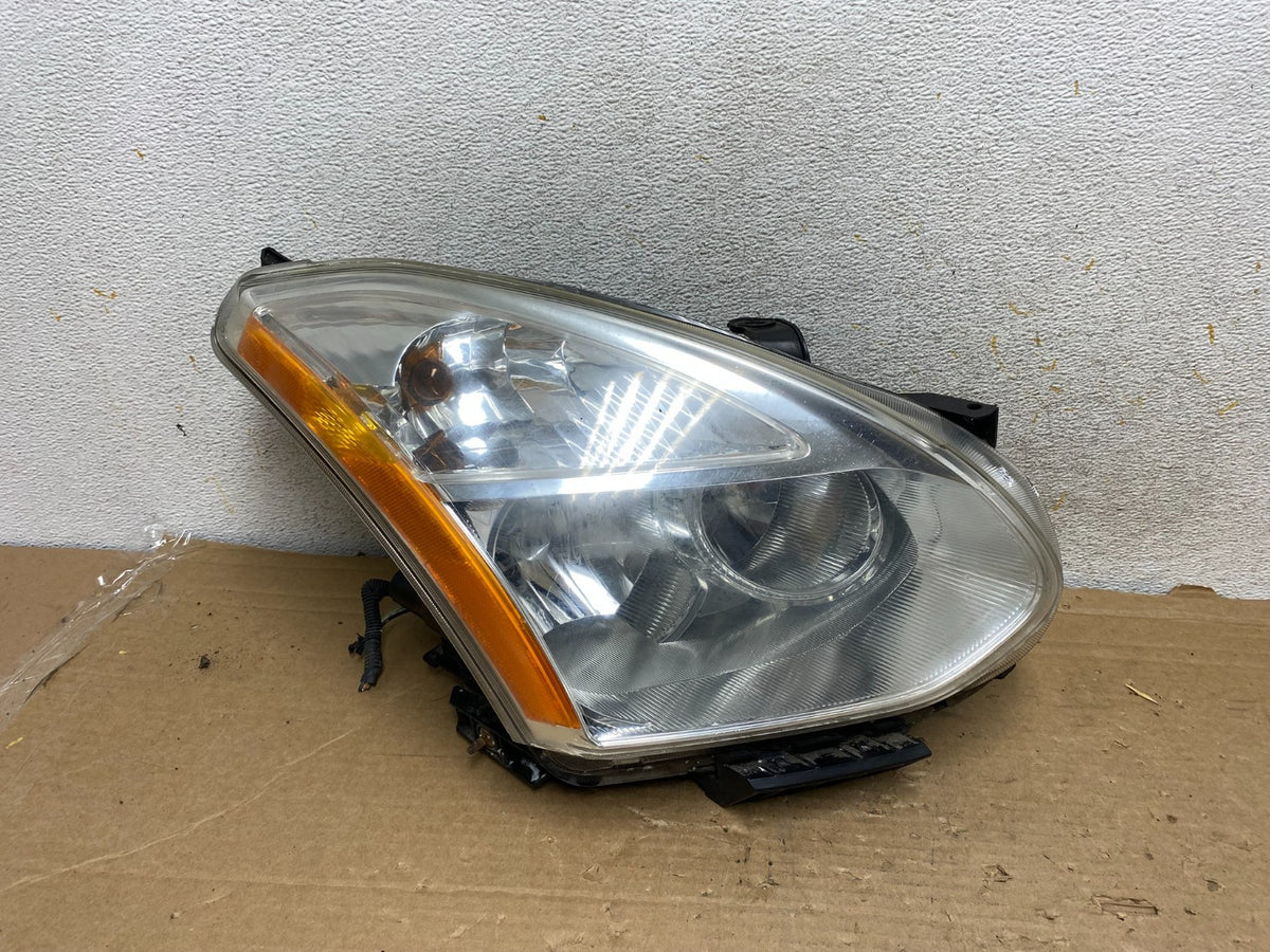 2009-2013 Nissan Rogue Right Passenger Xenon HID Headlight AH9004 DW0