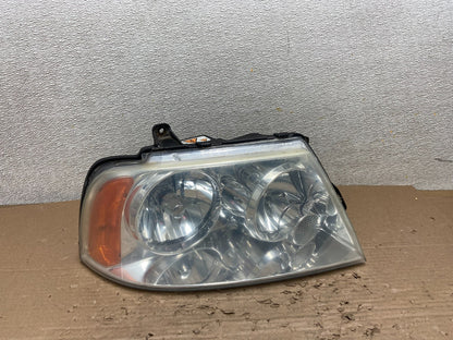 Xenon 2003-2006 Lincoln Navigator Right Passenger Side Headlight OEM AB1717 DW0
