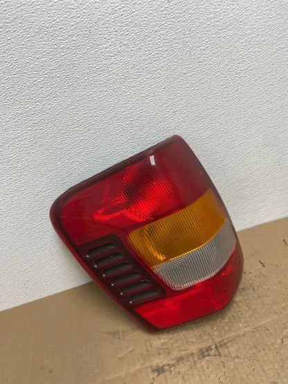 1999 - 2004 Jeep Grand Cherokee WJ Left Driver Lh Tail Light AB8346LK2