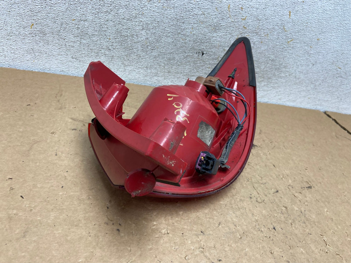 2009 2010 2011 2012 Chevrolet Traverse Left Driver LH Tail Light AI3704 LK5