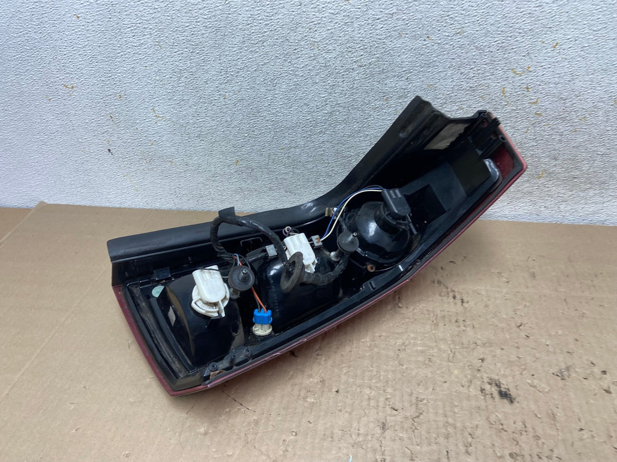 2003 to 2007 Cadillac Cts Left Driver LH Side Tail Light AI2464 LK6