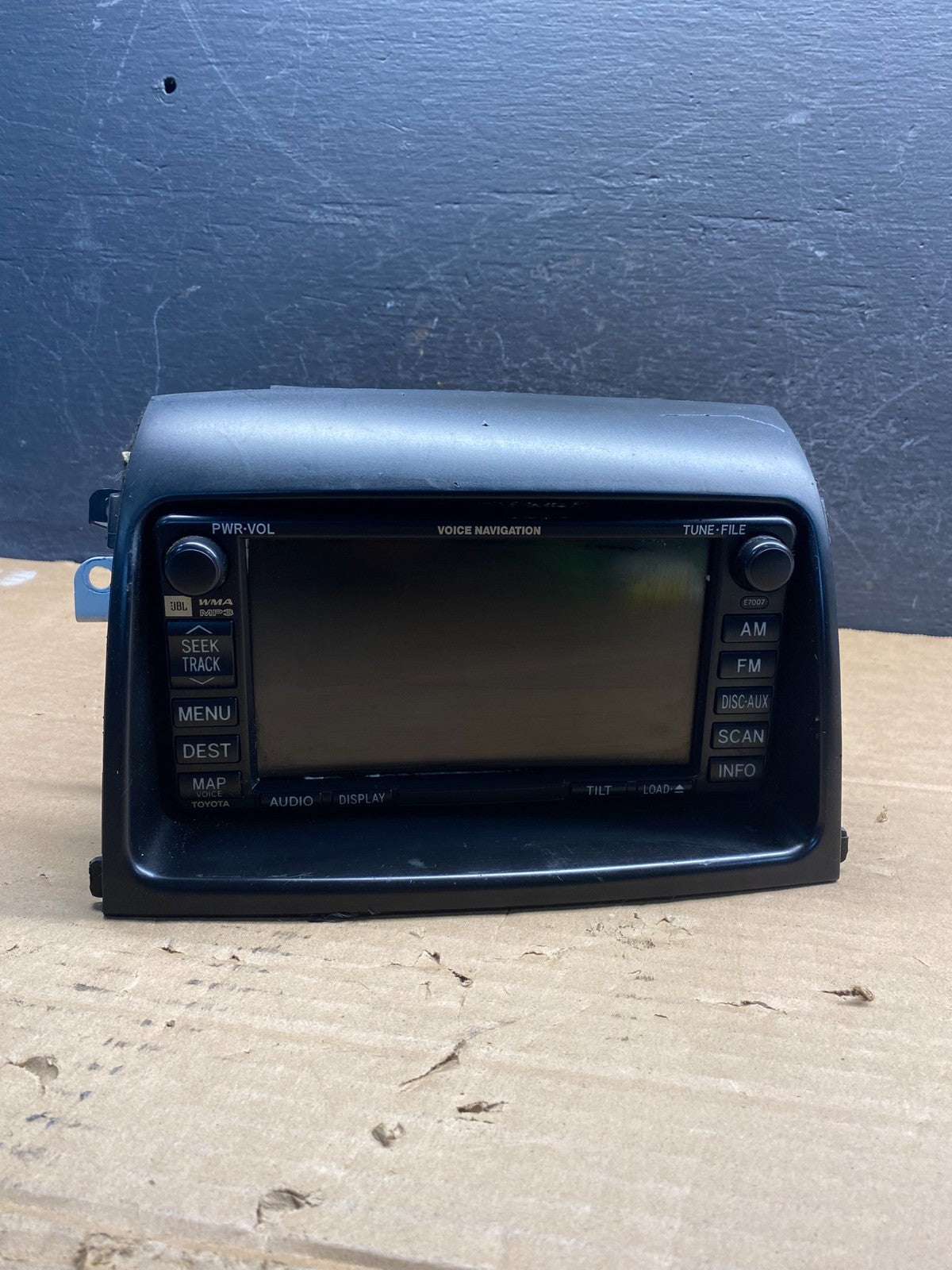 2004 to 2010 Toyota Sienna AM FM CD Mp3 Radio Screen Display AD7615 DG0