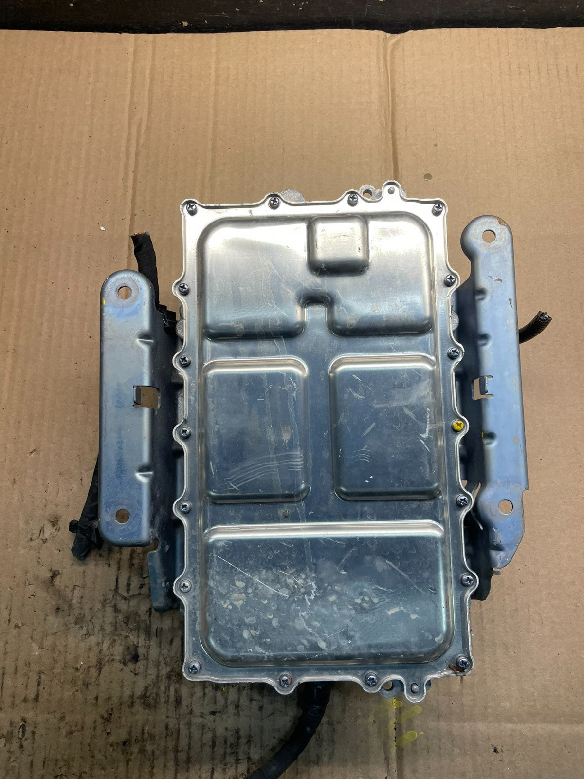 2020 2021 2022 Ford Explorer Hybrid Converter Inverter Charger Module x1052 DG2