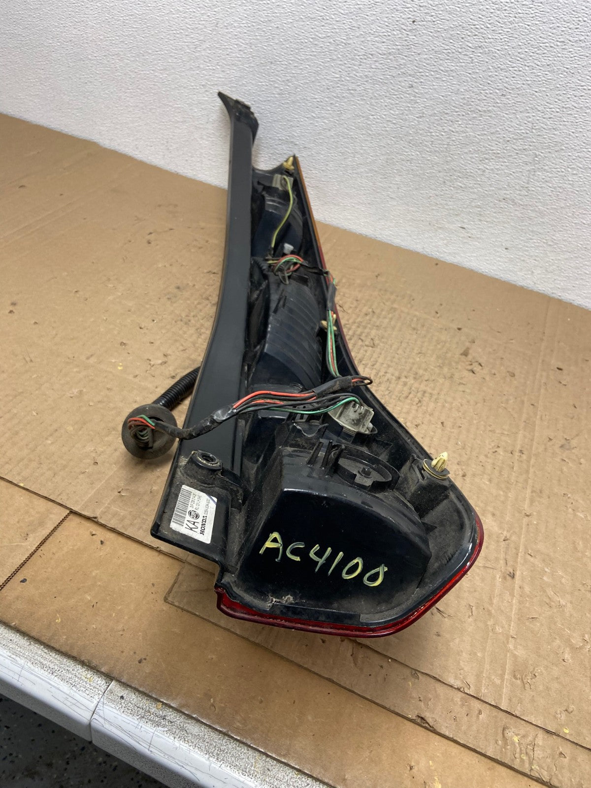2002 2003 2004 Honda Crv Cr-v Left Driver Lh Side Tail Light Oem AC4100 LK7