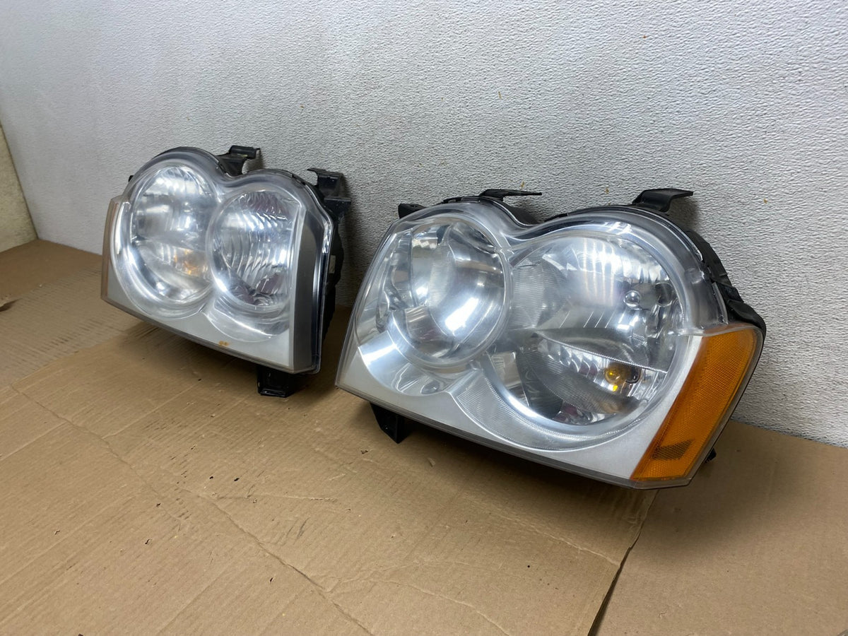 2005-2007 Jeep Grand Cherokee Left+Right Halogen Headlights AI1188 DW1
