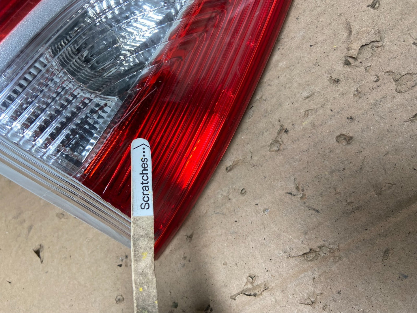 2013 to 2016 Ford Escape Right Passenger RH Side Inner Tail Light OEM AB0243 LK3