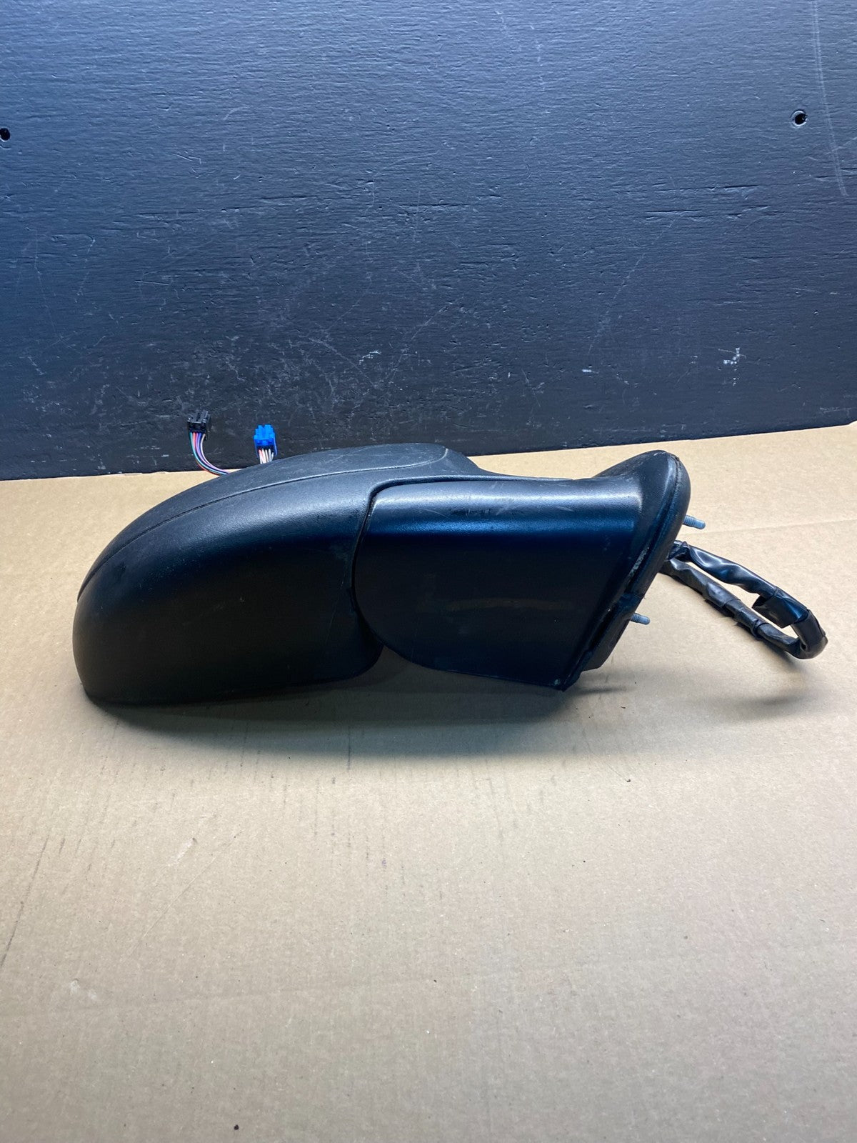 2003-2006 Chevrolet Tahoe Suburban Right Passenger Turn Door Mirror AC2437 MS3