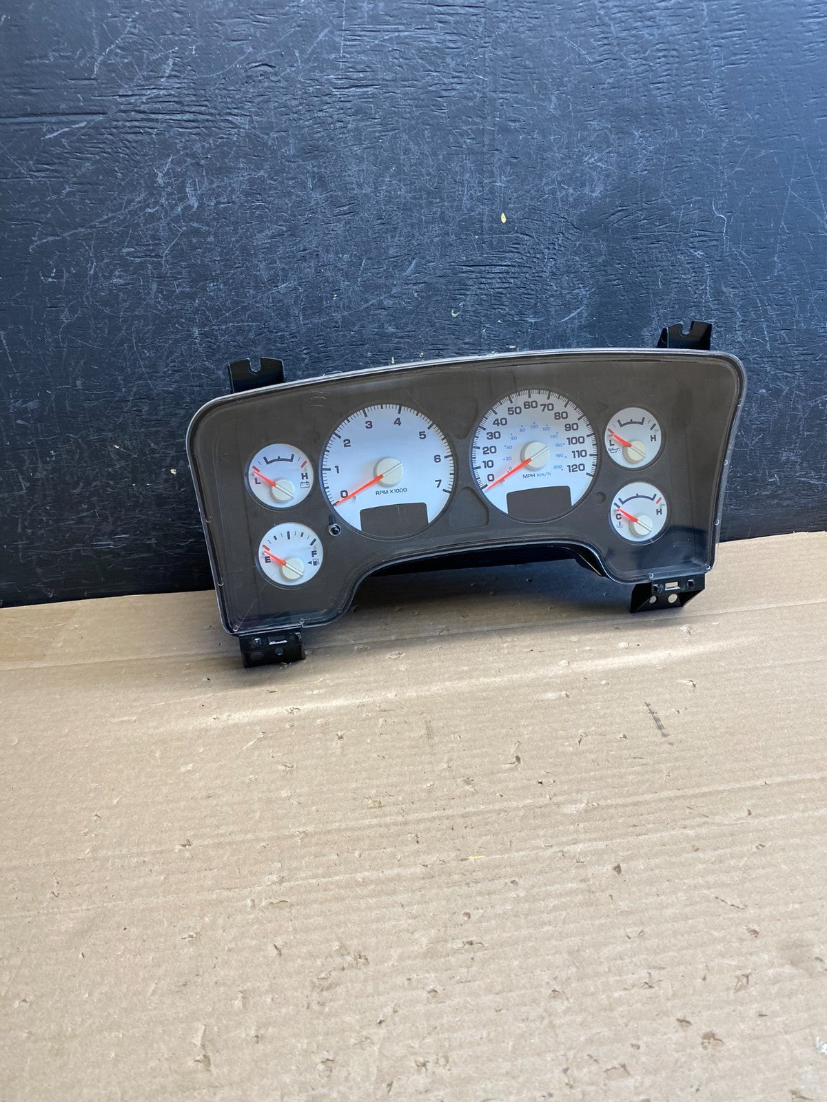2004 2005 Dodge Ram 1500 Instrument Speedometer Gauge Cluster AG6309 DG0