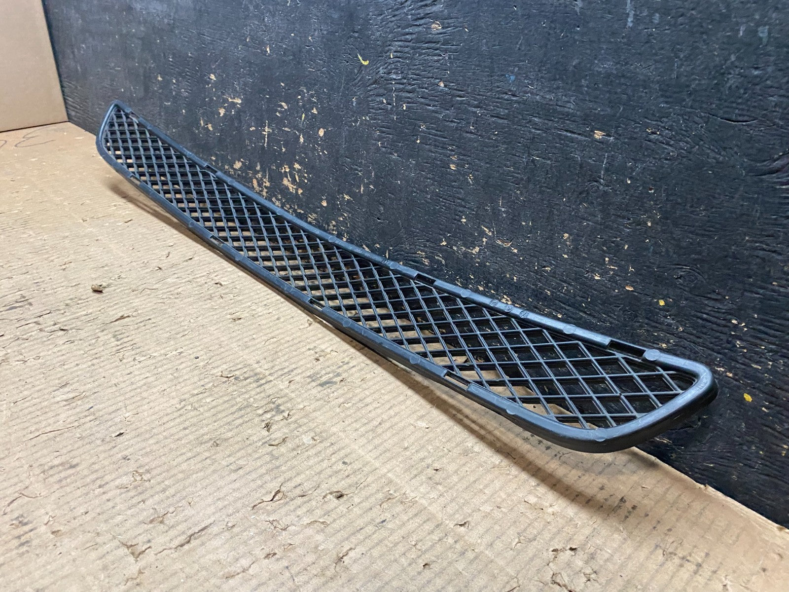 2006 to 2008 Mercedes Benz ML350 ML550 Front Lower Bumper Grill Grille Y6600 DG5
