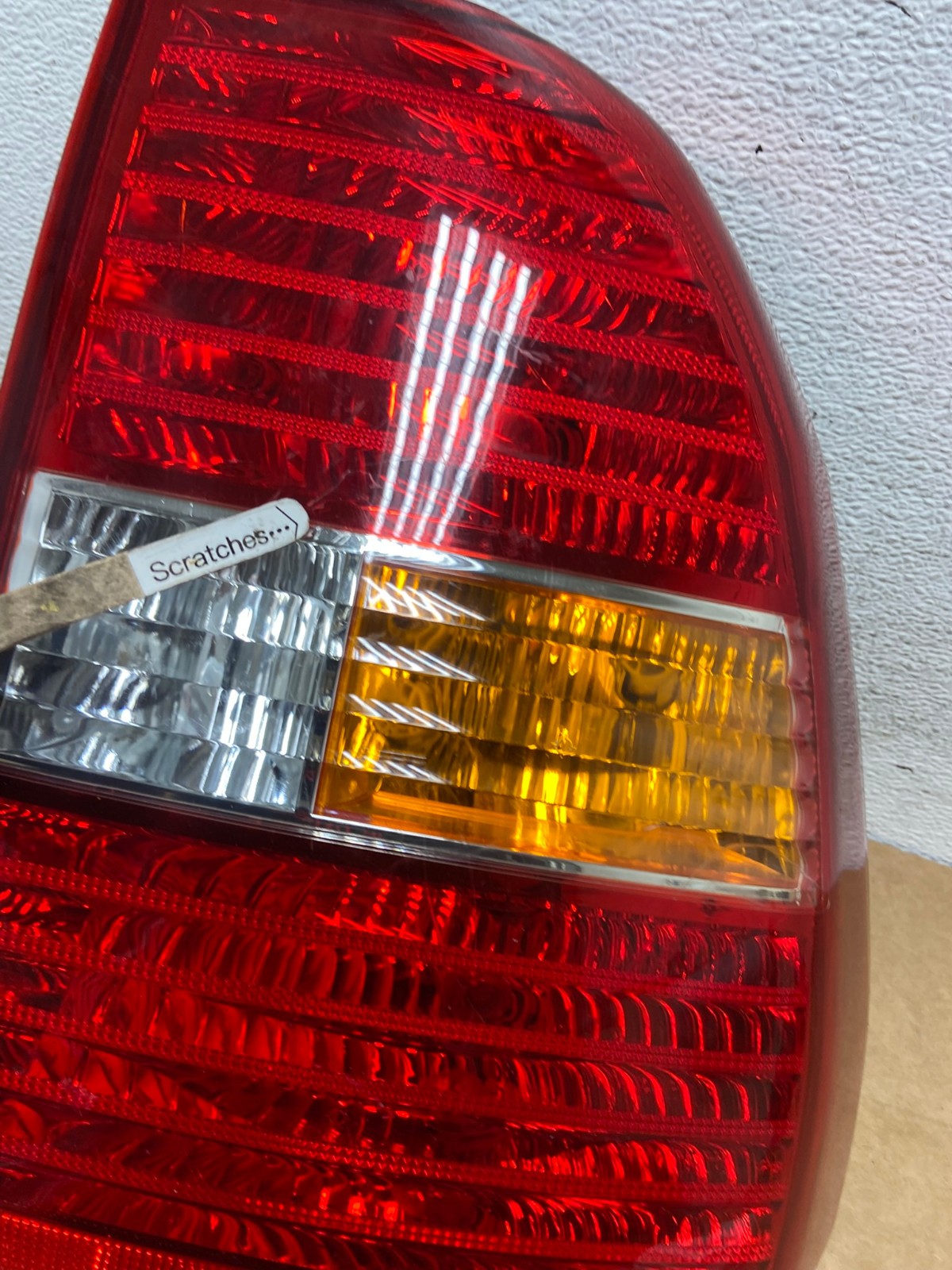 2005 to 2007 Kia Sportage Right Passenger Side RH Side Tail Light AD4429 LK3
