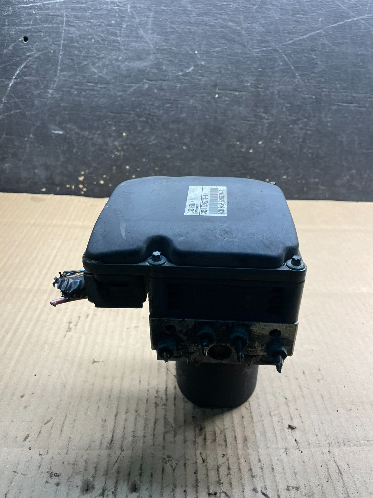 2007 to 2010 BMW X5 E70 ABS Anti-Lock Brake Pump 3451 6795778 X8572 DG3