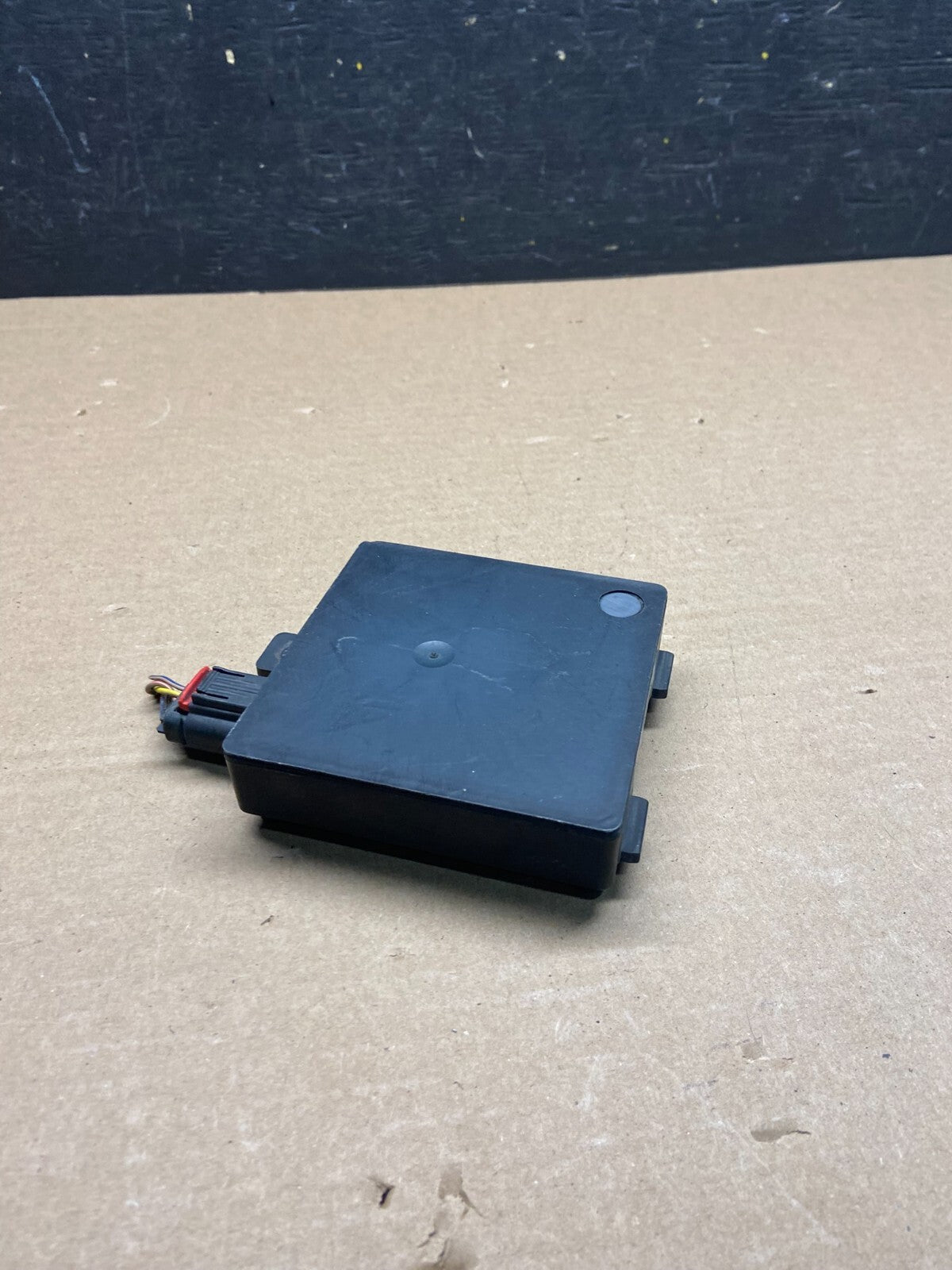 2010 2011 2012 Ford Lincoln Rear Radar Blind Spot Module L1868 DG OEM4