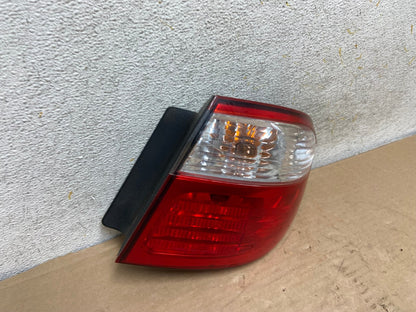 2000 - 2001 Infiniti i30 Right Passenger Rh Side Tail Light AH9452 LK2