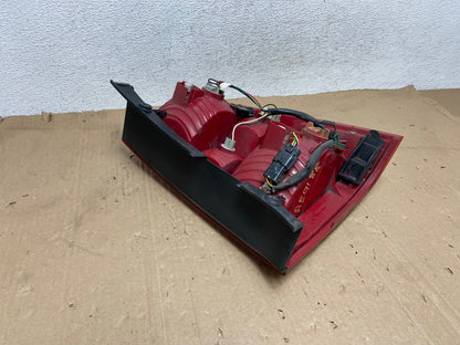 2005 to 2008 Kia Sportage Left Driver Side LH Side Tail Light AE9188 LK5