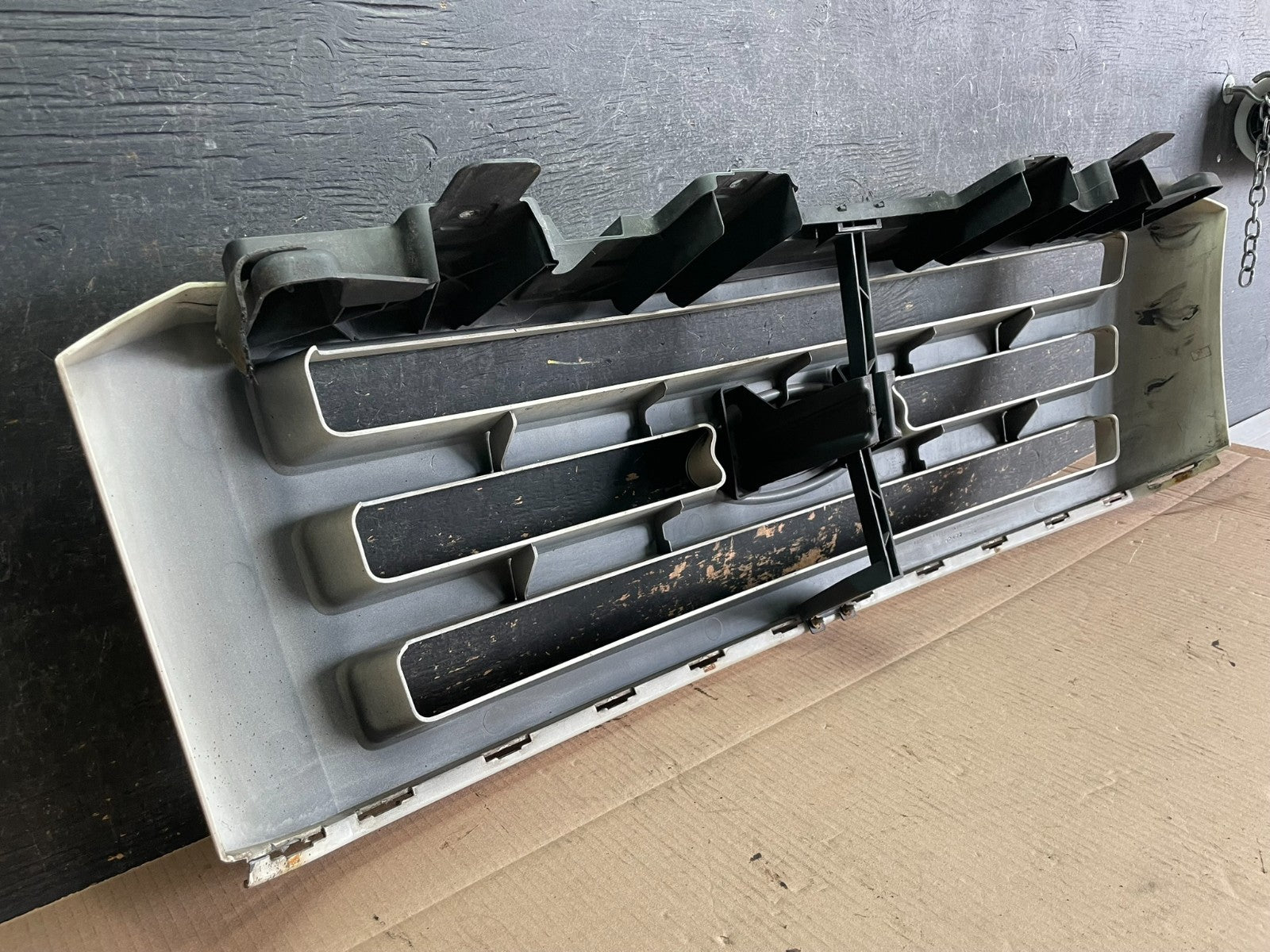 2007 to 2014 Ford Expedition Front Upper Chrome Grill Grille Oem z8354 DG8