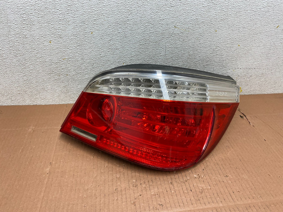 2008 2009 2010 BMW 5 525i 530i Right Passenger Rh Tail Side Light L9843 GD0