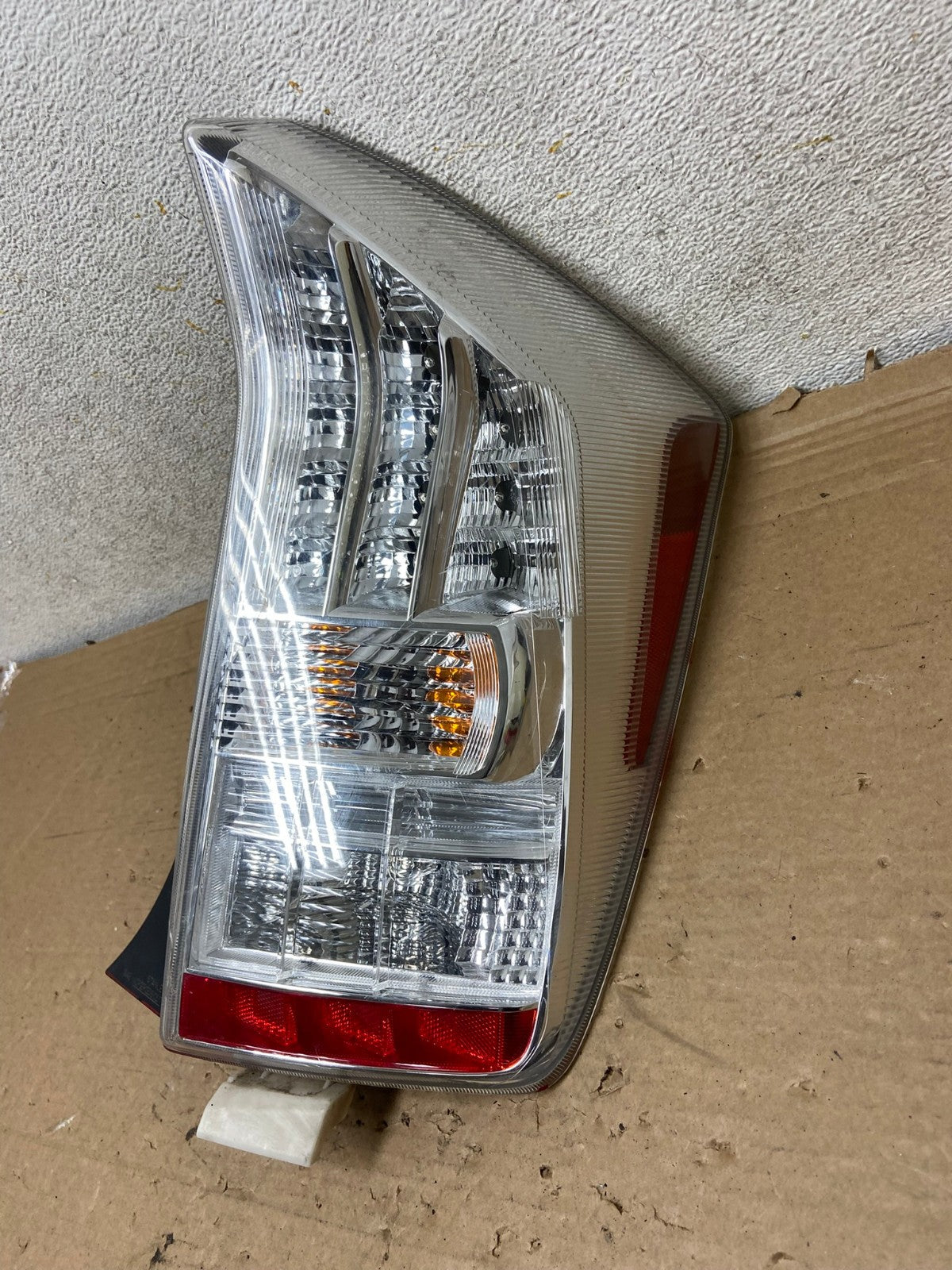 2010 2011 Toyota Prius Tail Light Right Passenger Side AH8421 LK1
