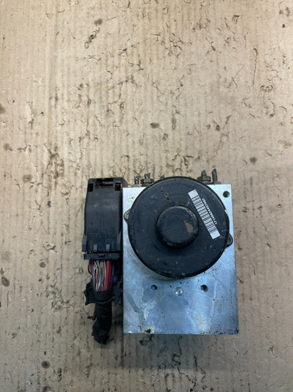 06-12 Mercedes R350,GL450,ML500 A2515452532 ABS AntiLock Brake Pump OEM x0982 DG5