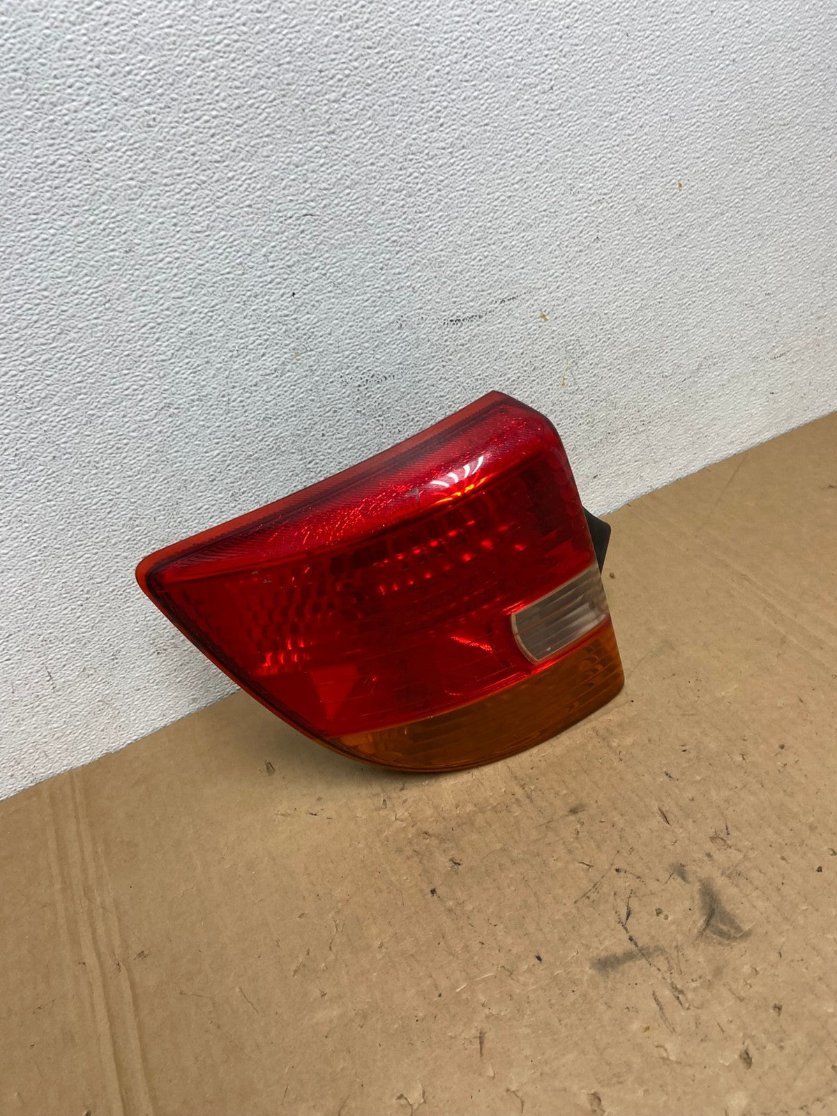 2000 to 2002 Toyota Celica Left Driver LH Side Tail light AD2822 LK2