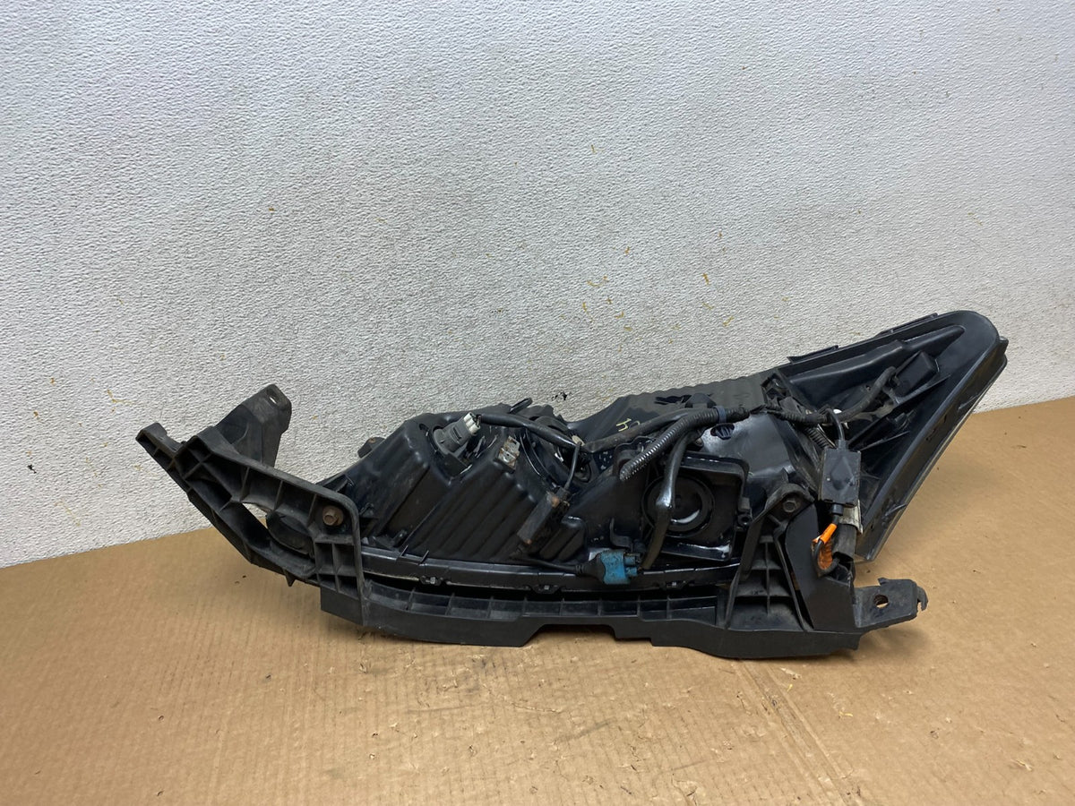 2008 to 2012 Honda Accord Sedan Right Passenger RH Headlight AI4704 DW6