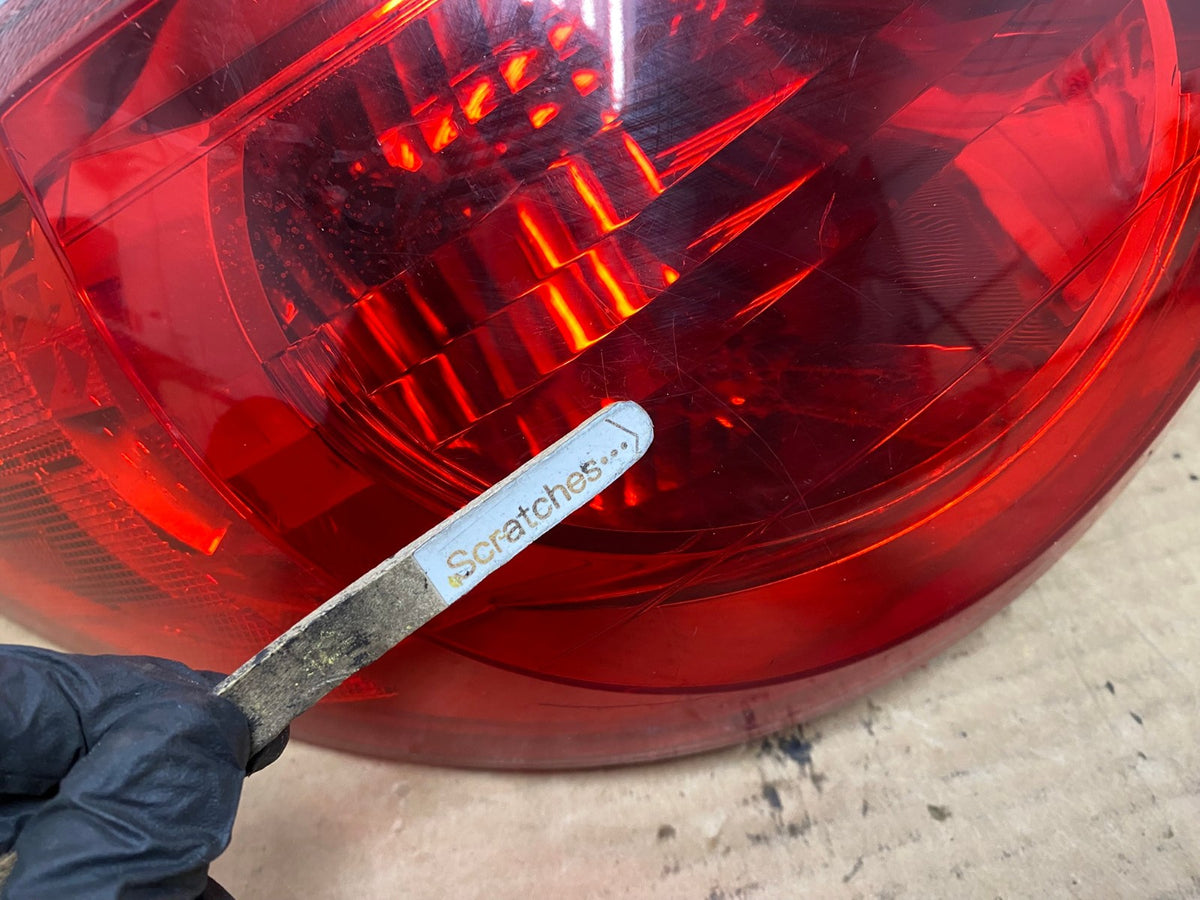 2009 2010 2011 2012 Chevrolet Traverse Left Driver LH Tail Light AH7988 LK3