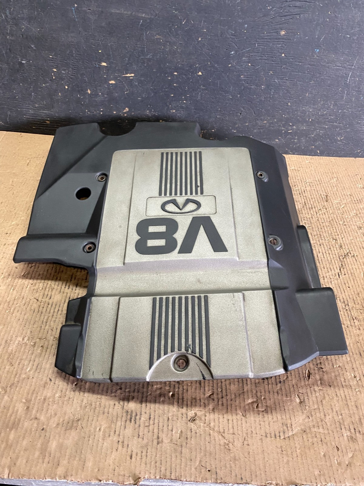 1997 to 2001 Infiniti Q45 Engine Motor Cover OEM  P5835 DG2
