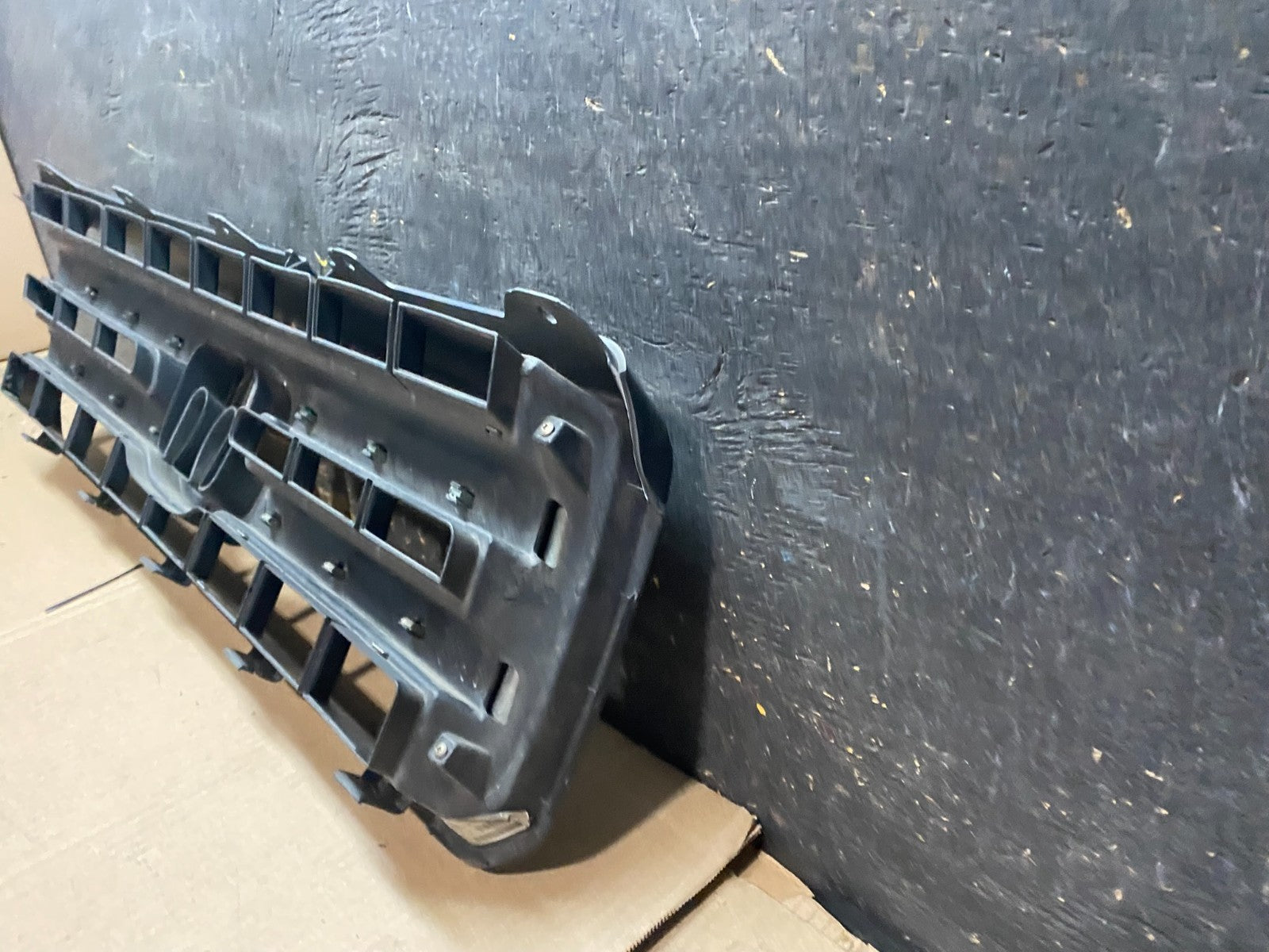 2006 to 2008 Honda Pilot Front Upper Grill Grille Oem X3062 DG9