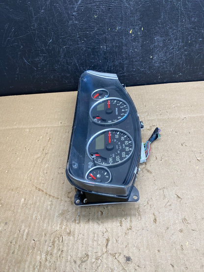 2006-2007 Nissan Pathfinder Xterra Cluster Speedometer Instrument AC9063 DW2