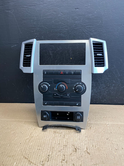 2008 to 2010 Jeep Grand Cherokee Center A/C Heater Climate Control AC9098 DG0