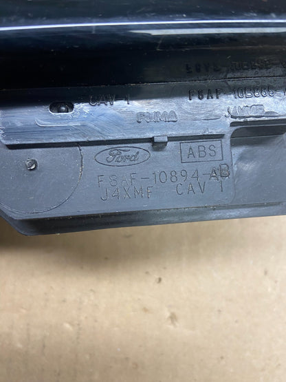 2003 to 2005 Ford Crown Victoria Speedometer Cluster Gauge t9180 DG8