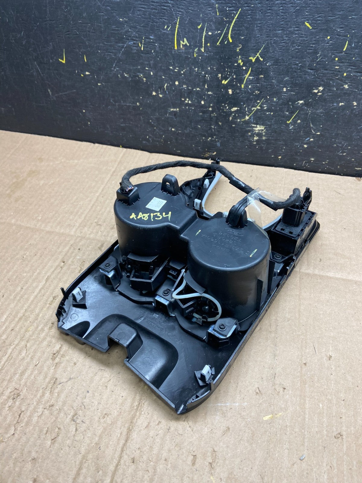 2013 to 2016 Ford Fusion Front Center Console Cup Holder Cupholder OEM aa8134 DG4