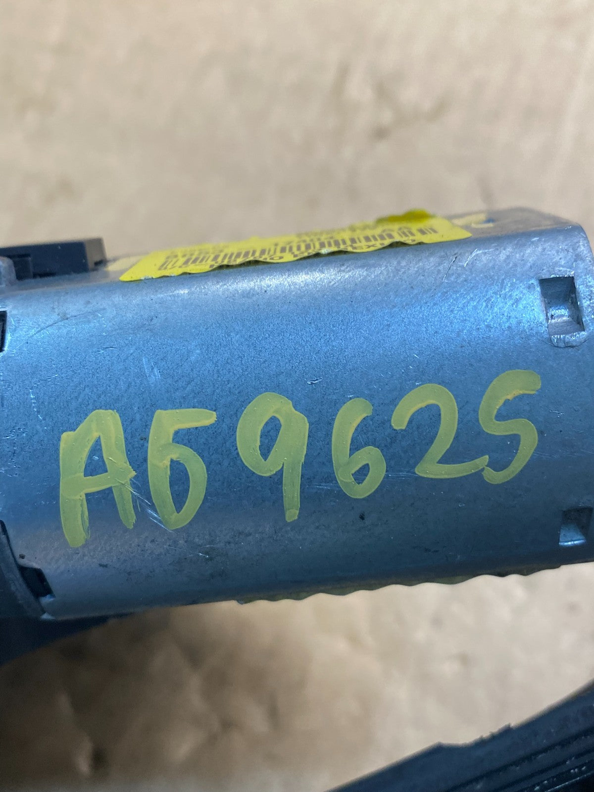 2011 to 2019 Ford Explorer Rear Windshield Wiper Motor AG9625 DG7