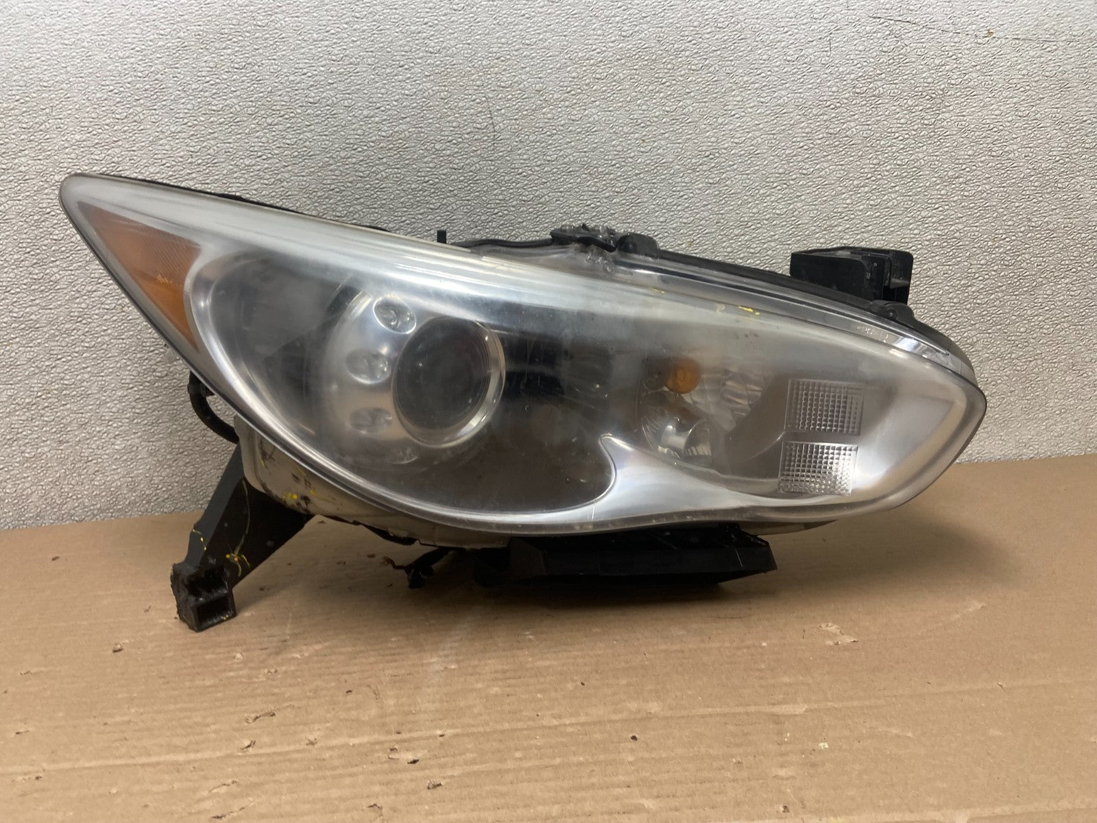 2013-2015 Infiniti JX35 QX60 Right Passenger Side Xenon Headlight OEM AA8725 DW0