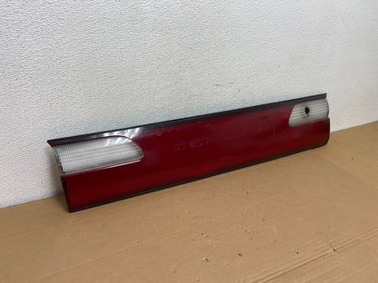 1996 1997 Toyota Corolla Center Trunk Rear Tail Light AD4161 DG2