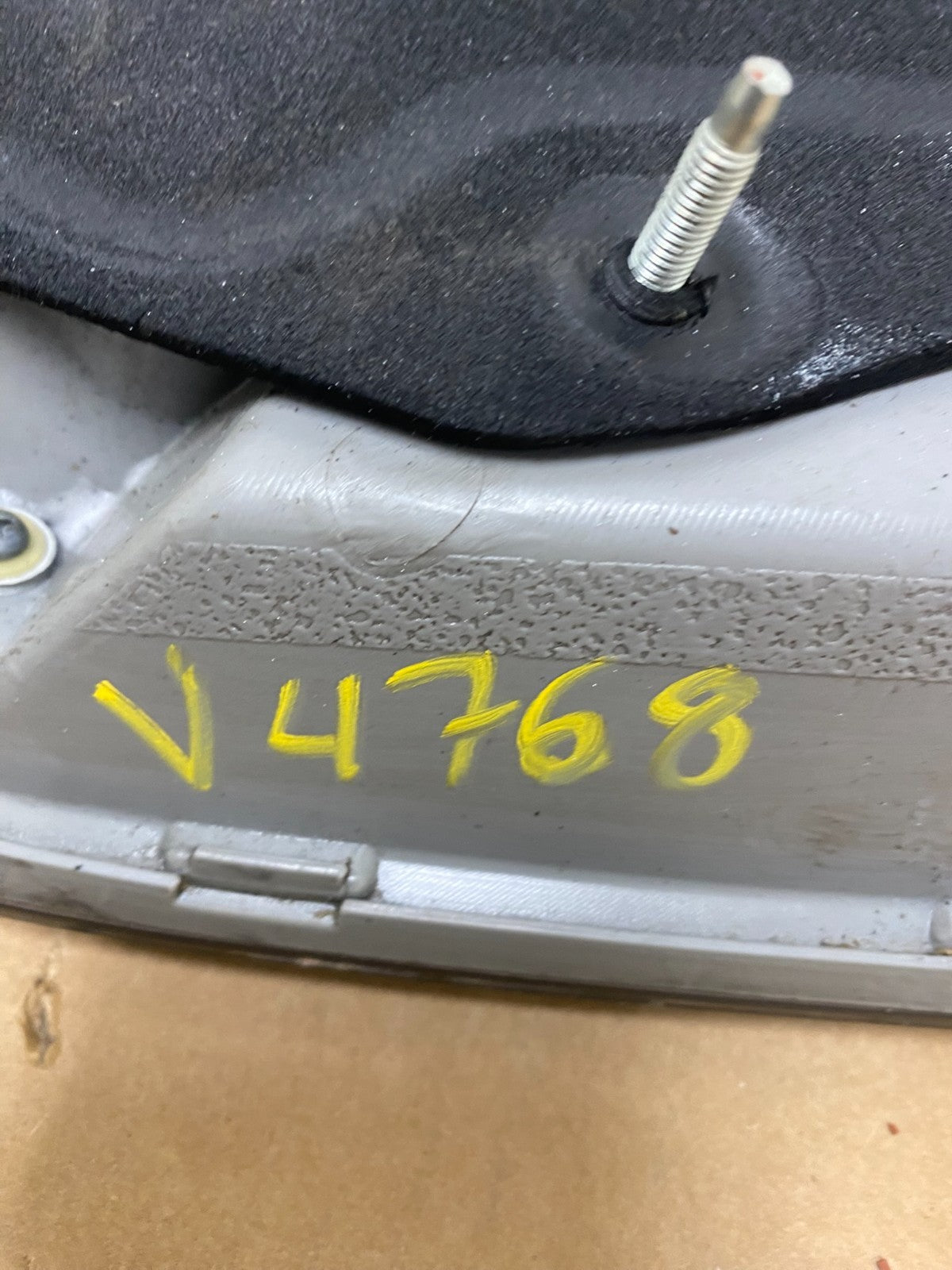 2006 to 2007 Lexus RX400H Left Driver LH Side Inner Tail Light V4768 DG8