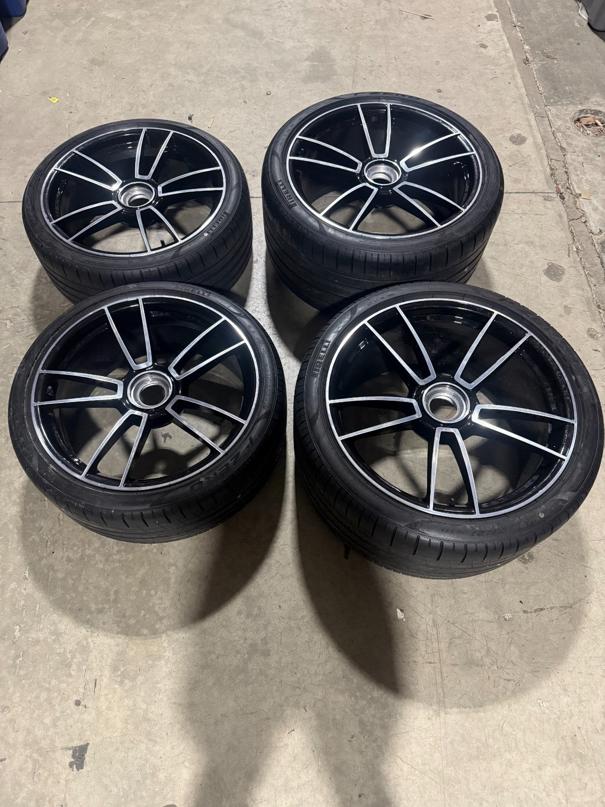 Porsche 911 992 Turbo Sport 4 11.5Jx21 4xWheels Rims 992601025AA Center Lock OEM0