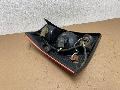 2004 to 2006 Chrysler Pacifica Right Passenger Rh Side Tail Light AD8051 LK5