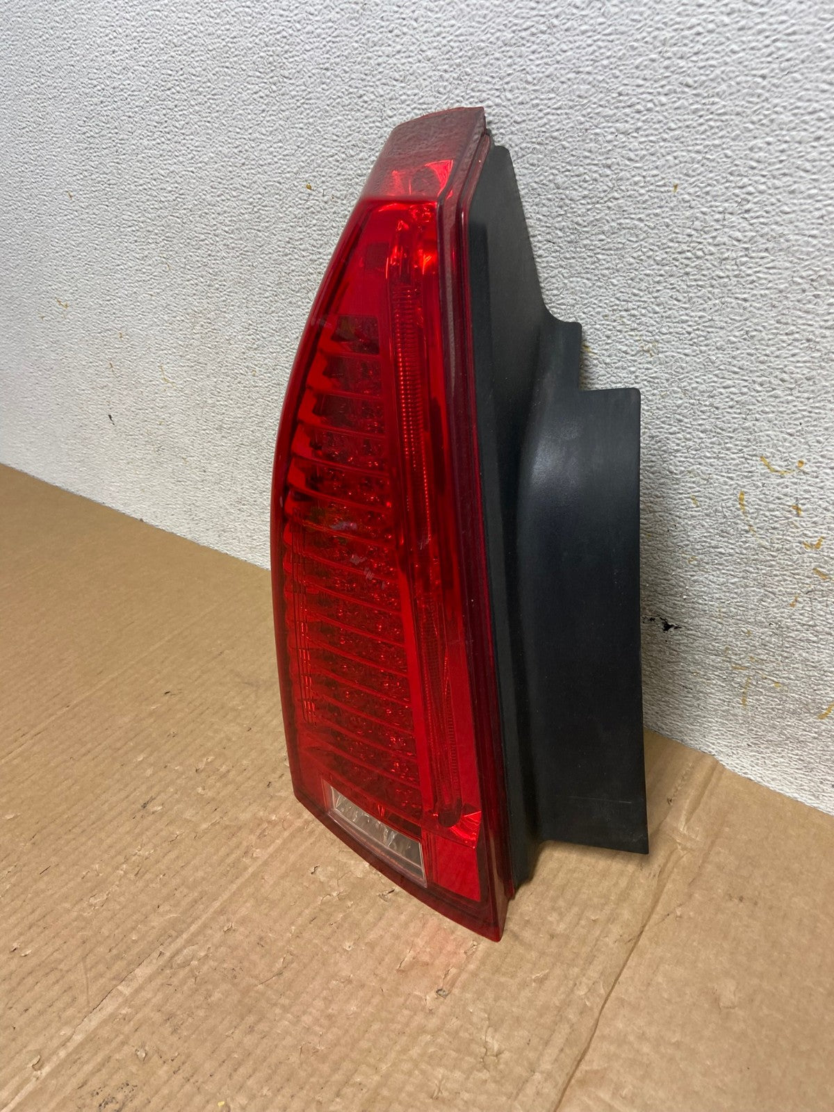 2008 to 2013 Cadillac CTS Left Driver Lh Side Led Side Tail light AI5903 LK1
