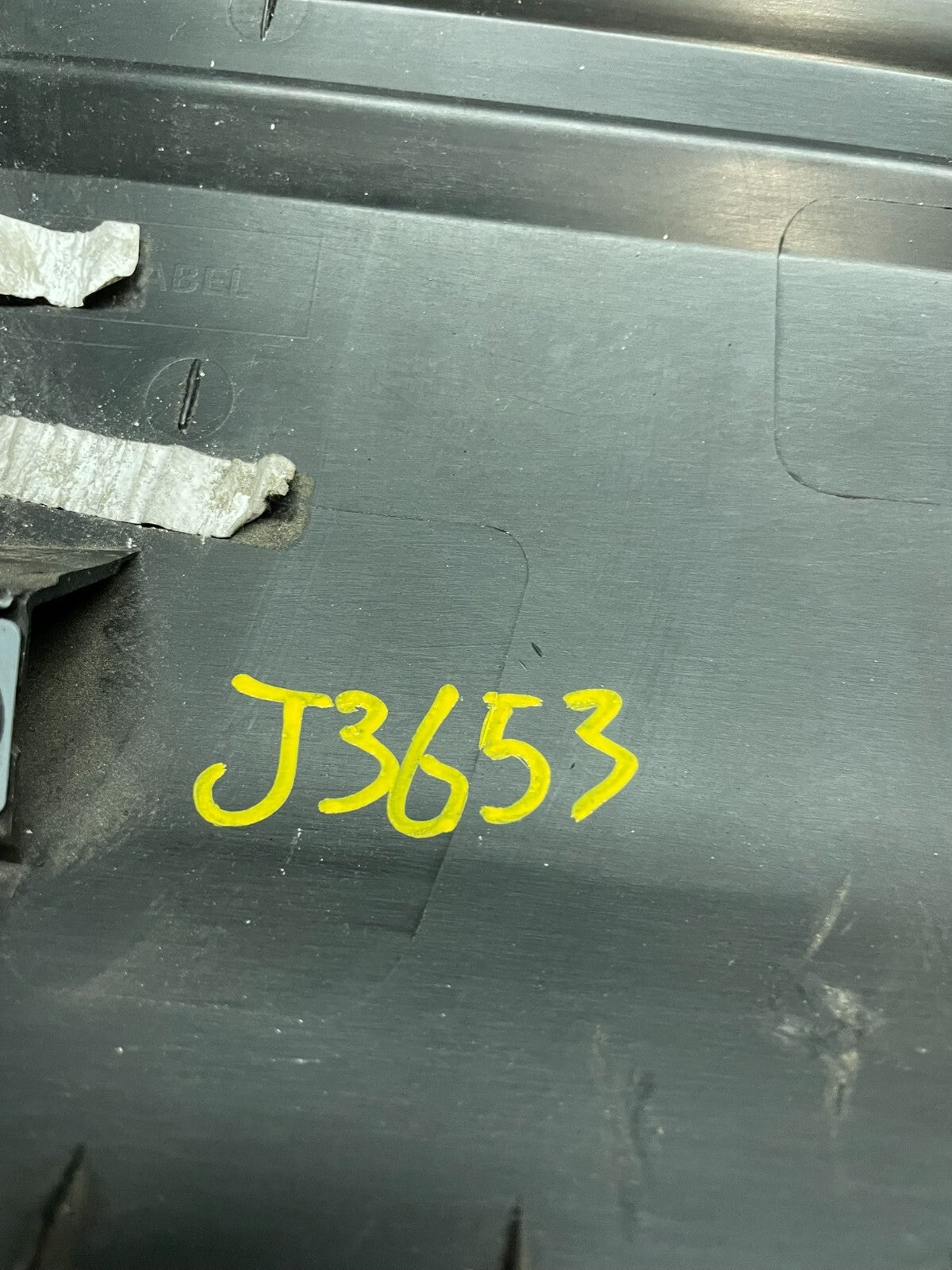 2020 to 2023 Ford Explorer Front Left Door Molding Trim OEM J3653 DG19