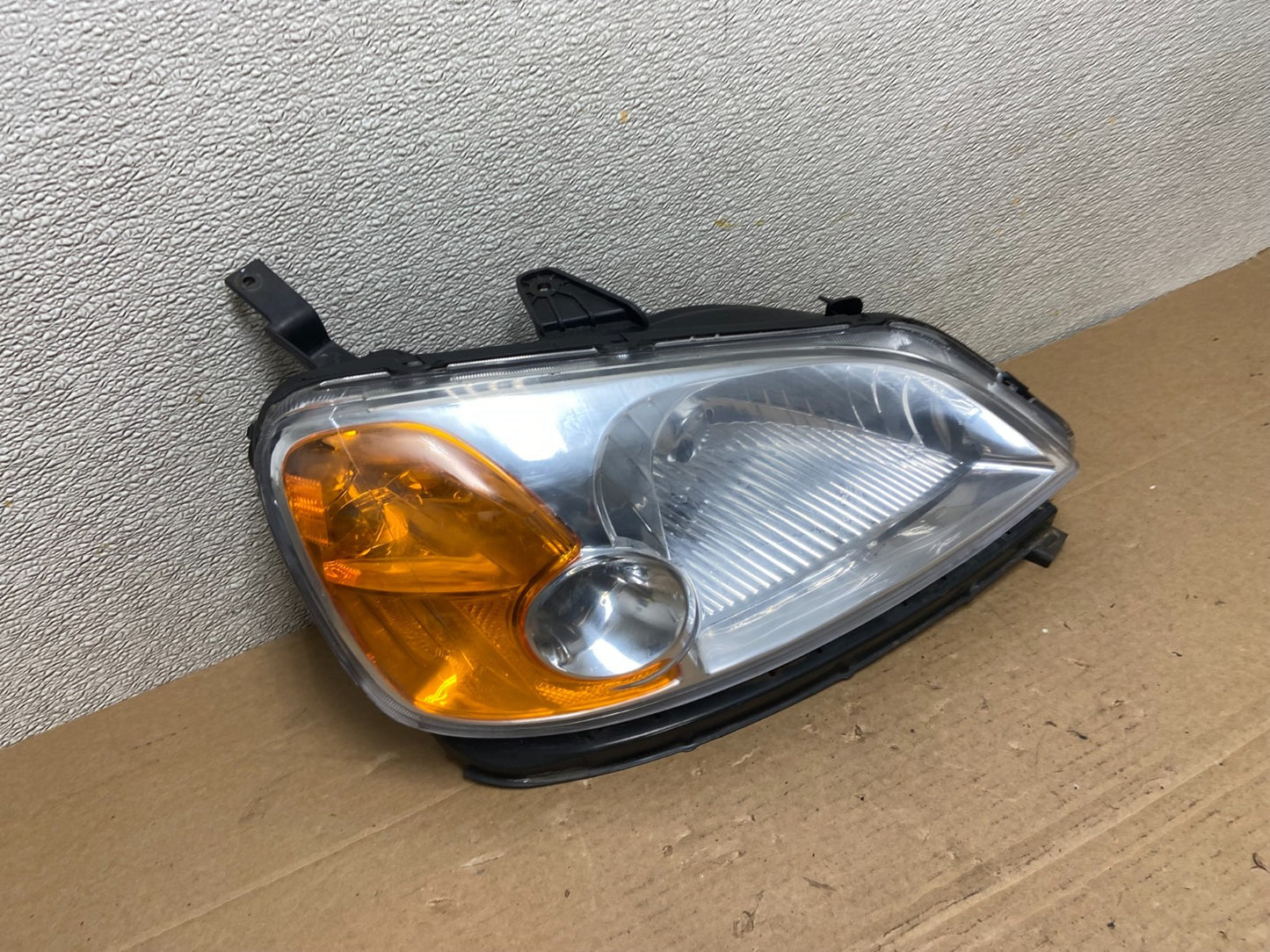 2001 - 2003 Honda Civic Coupe Headlight Halogen Right Passenger Rh AB4449 DW2