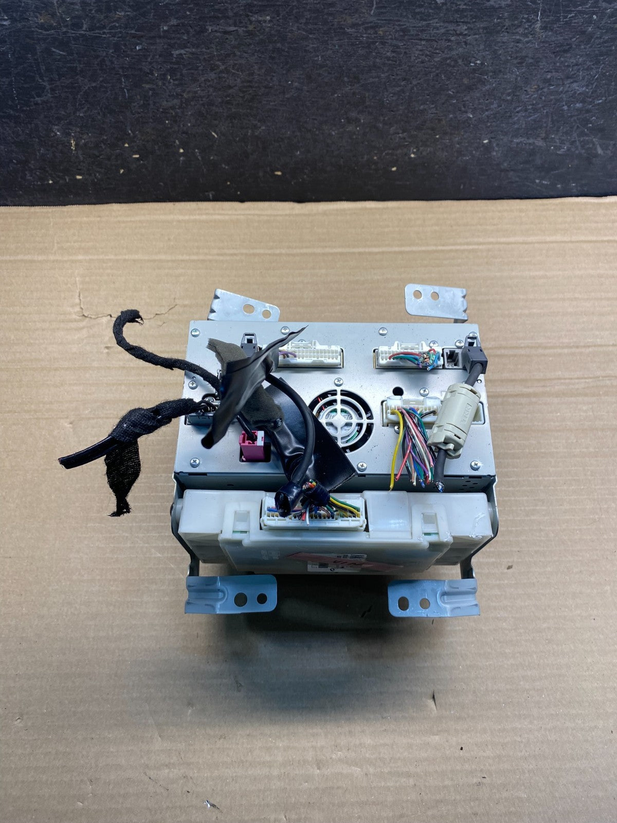2013-2015 Nissan Murano AM FM Player Radio Receiver Temperature Control AH9920 D5